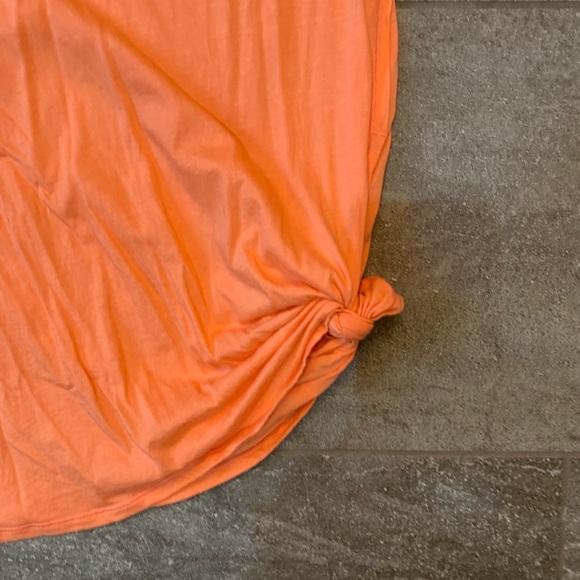 Lululemon t shirt - Picture 2 of 3